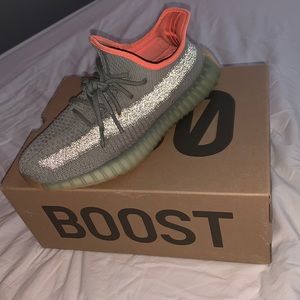 Yeezys 350 boost "Desert sage"